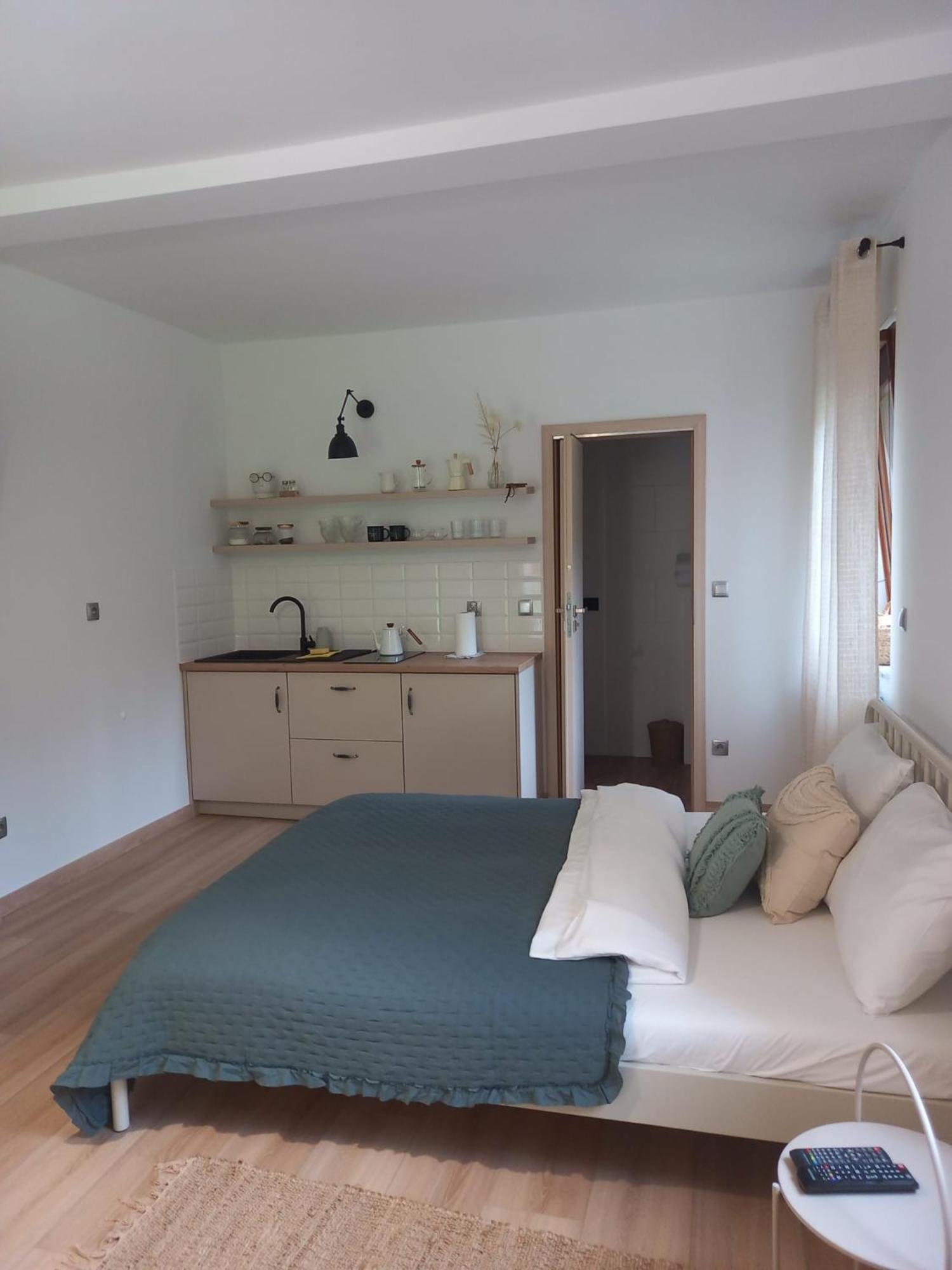 Willa Sowia Dolina - Apartamenty Z Aneksami I Wyjsciem Na Ogrod Karpacz Kamer foto