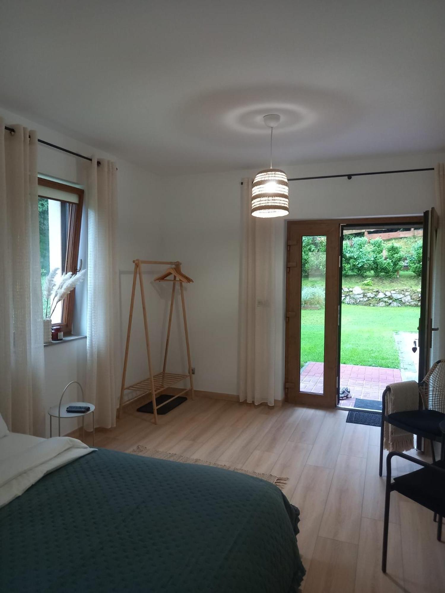 Willa Sowia Dolina - Apartamenty Z Aneksami I Wyjsciem Na Ogrod Karpacz Kamer foto